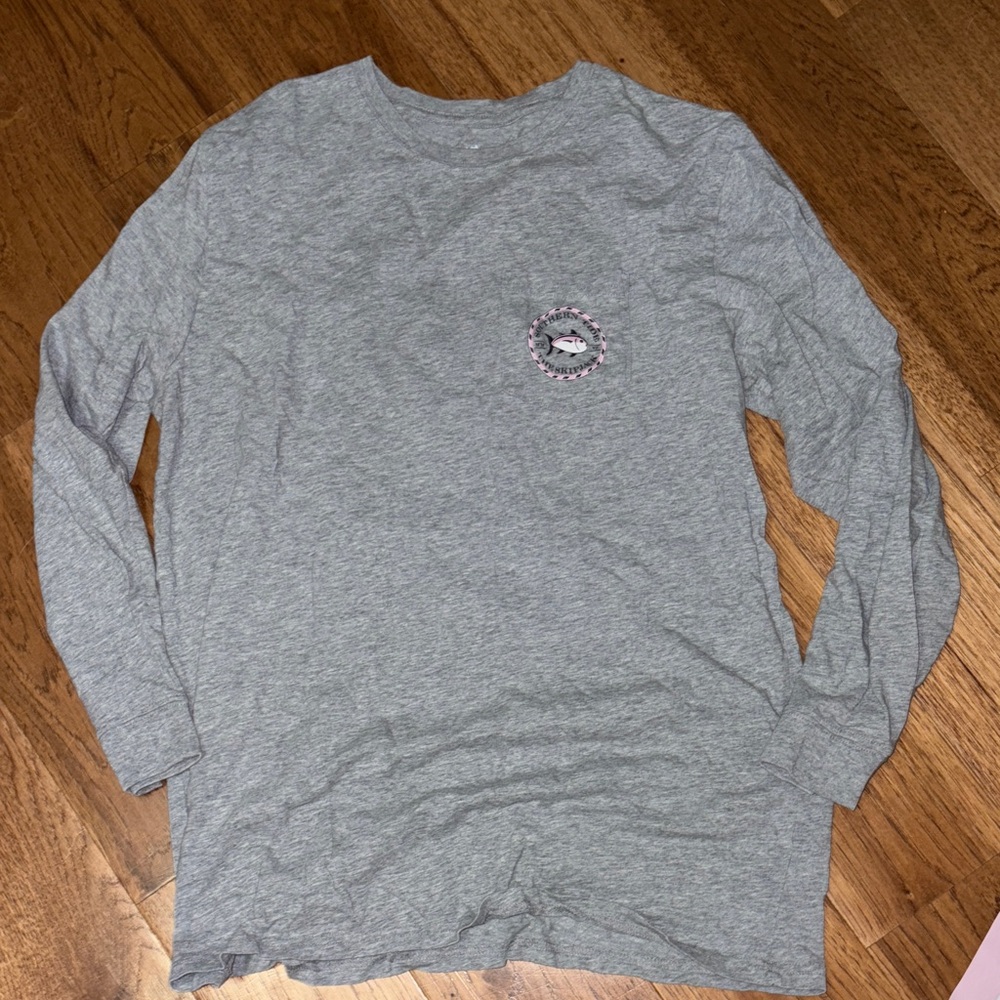 Southern Tide Gray Long sleeve size medium.